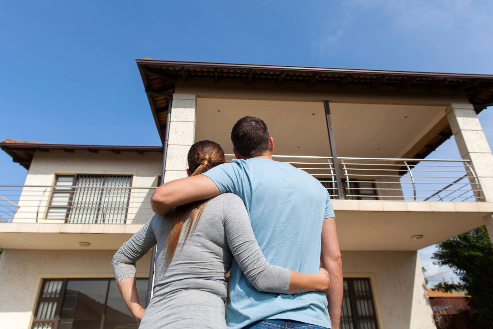 Monte Buys Houses
