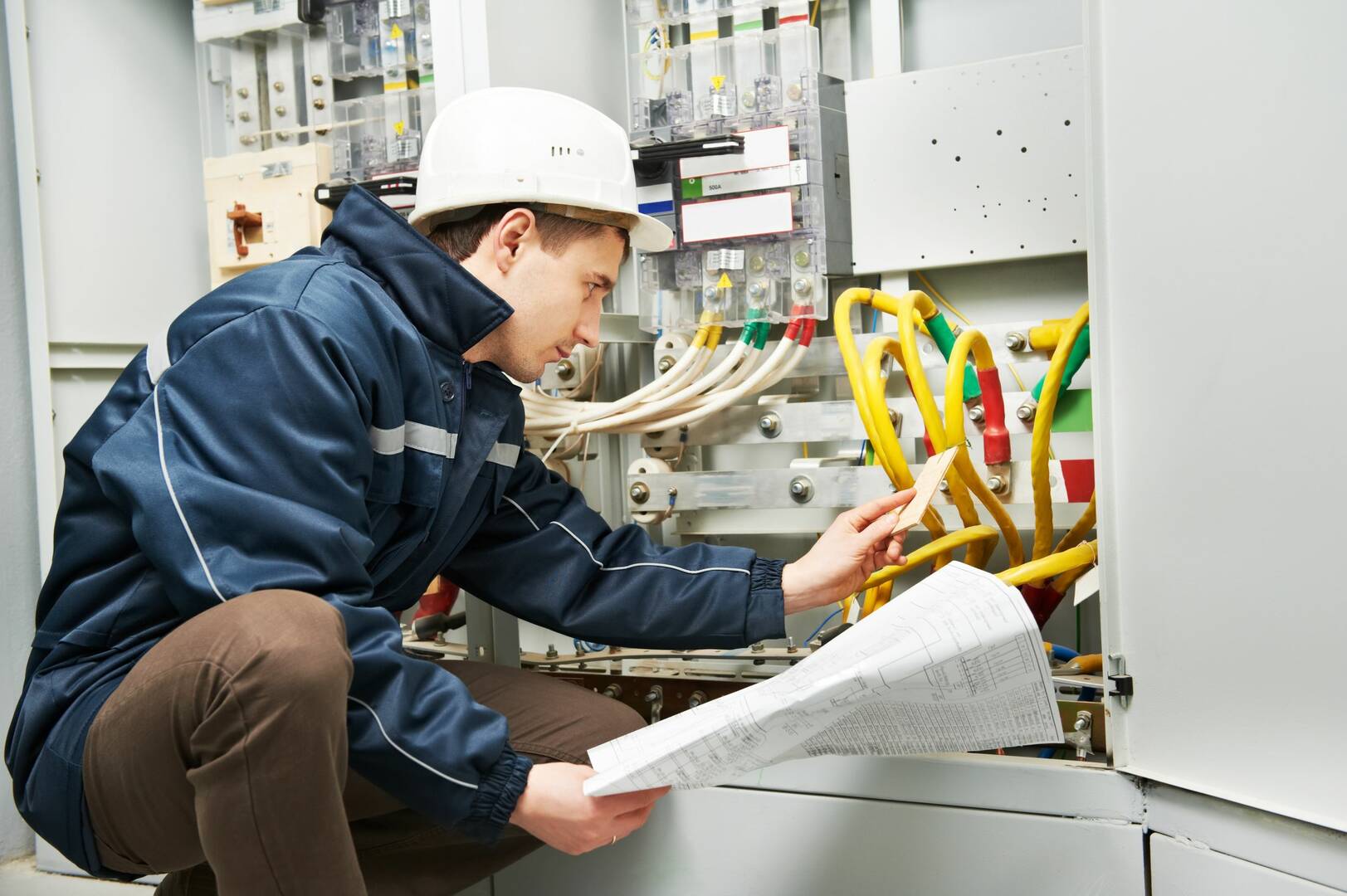 Switched Electric | Electrician & Car Charger Installation